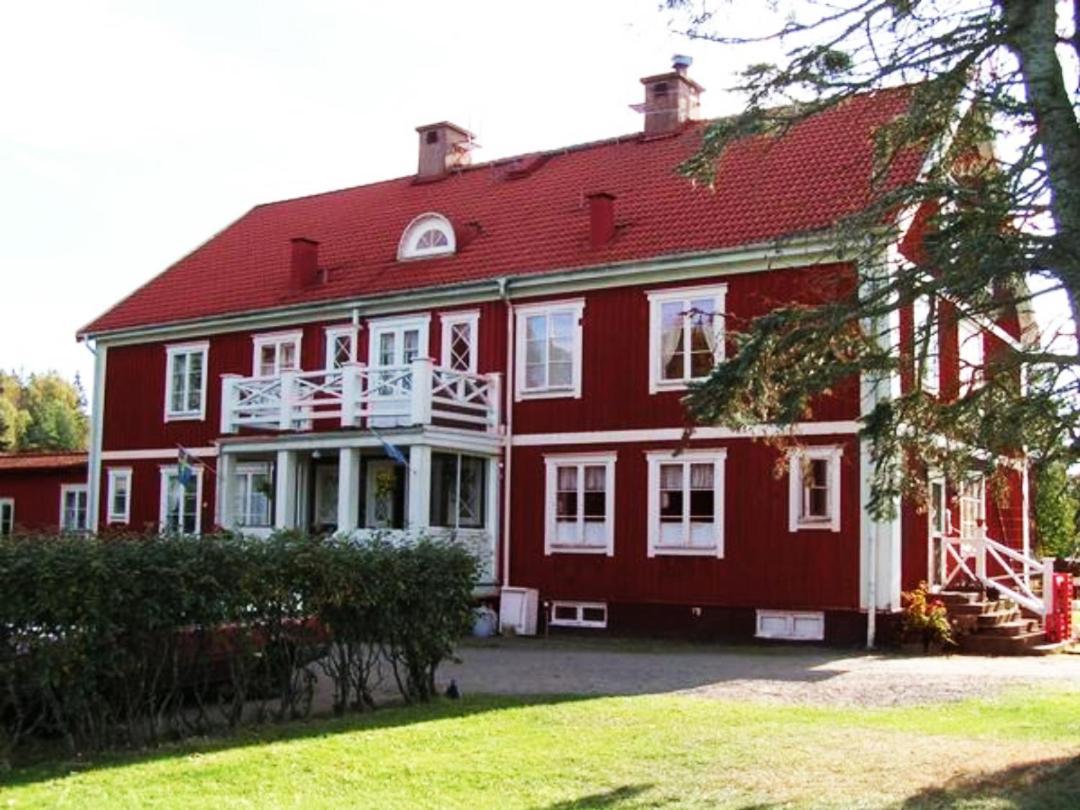 Hasslebogarden Vandrarhem Марианелунд Екстериор снимка